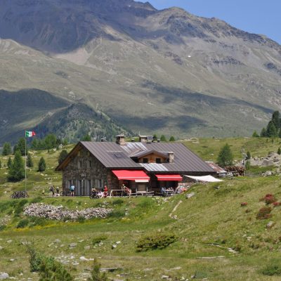 Rifugio Federico Valgoi in Val Dosdè